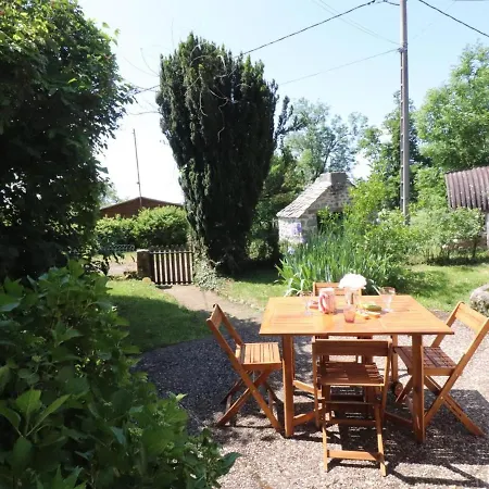 Maison De Caractere Au Calme, 2 Chambres, Terrasse Et Jardin, Proche Rando Et - - Fr-1-742-240 度假居