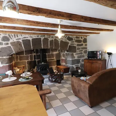 Maison De Caractere Au Calme, 2 Chambres, Terrasse Et Jardin, Proche Rando Et - - Fr-1-742-240 度假居 *